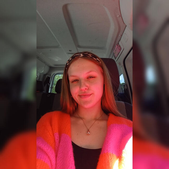 Babysitter in Neumünster: Laura Vanessa