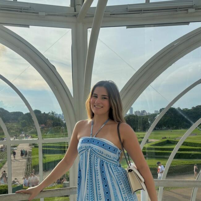 Babysitter in Cachoeirinha: Laura