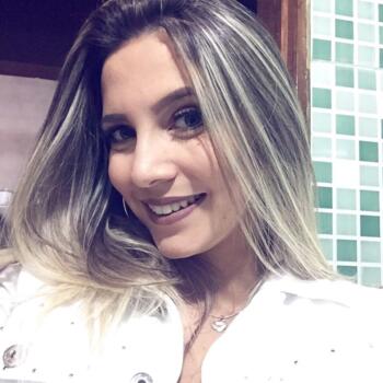 Babysitting job in Brasília: babysitting job Sandyla