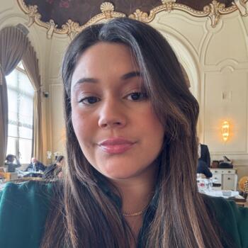 Babysitting job in Curitiba: babysitting job Joyce