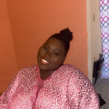 Babysitter in Paris: Chimene