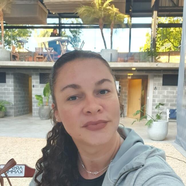 Babysitter in Novo Hamburgo: Lidiana