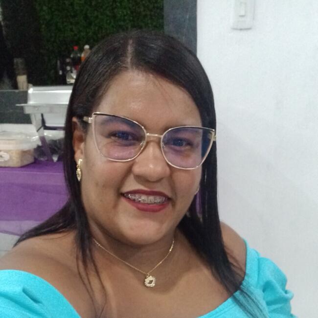 Babá em Recife: Edilene