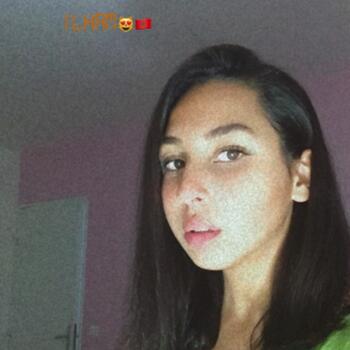 Baby-sitter in Montreuil: Ilham