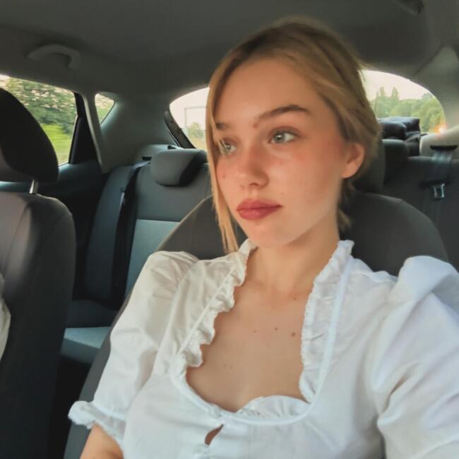 Babysitter in Les Ulis: Jade