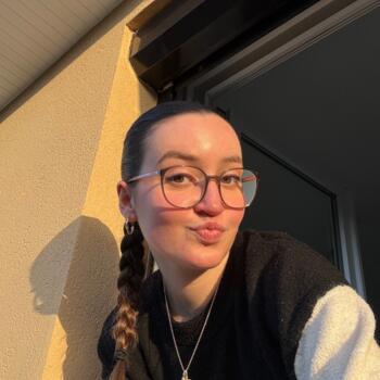 Babysitter in Agneaux: Louane