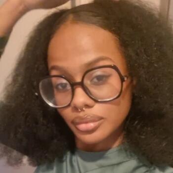 Babysitter in Roissy-en-Brie: Nadjoua