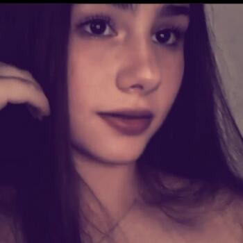 Babysitter Ponta Grossa: Yasmin