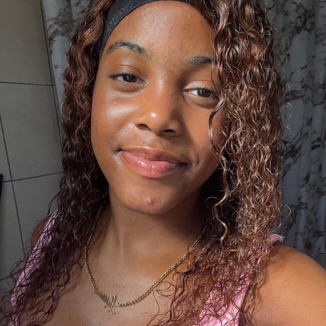 Babysitter in Geraardsbergen: Larissa