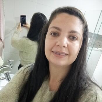 Babysitter Magé: Natane