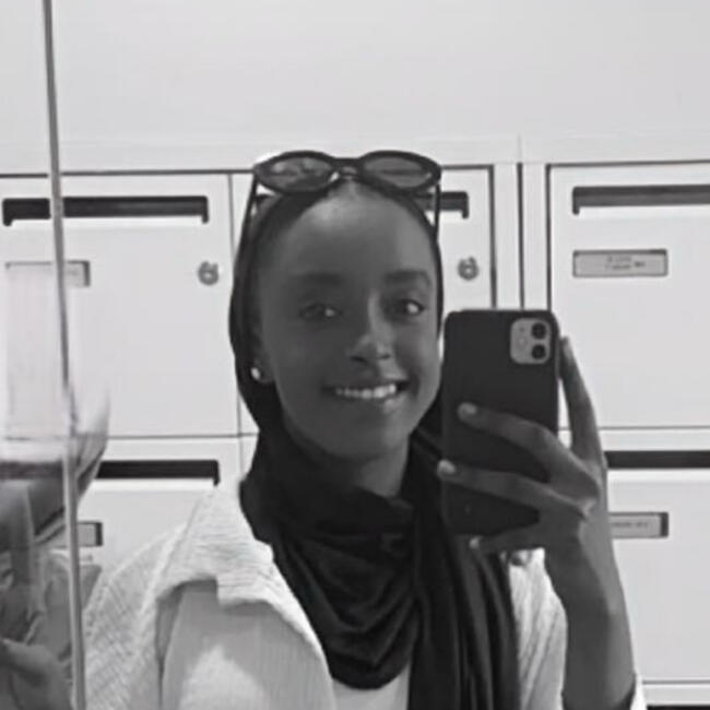 Babysitter in Le Petit-Quevilly: Fooza