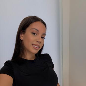 Babysitter in Toulouse: Yasmina