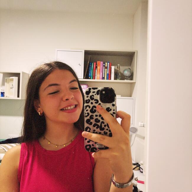 Babysitter in Burgos: Lola