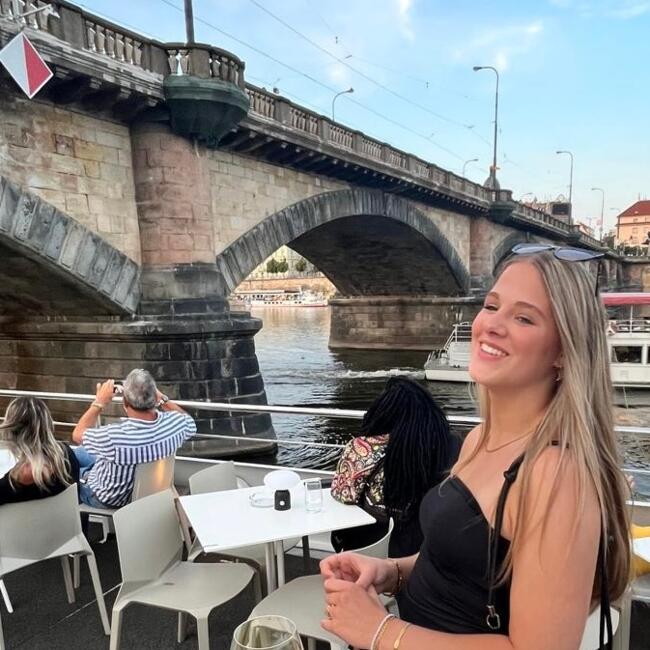 Babysitter in Den Ham: Lisa