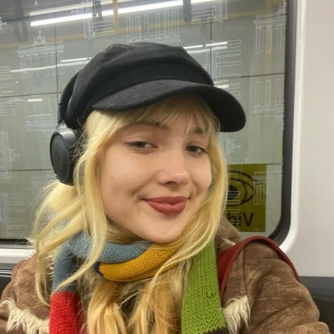 Babysitter in Zurich: Leonie