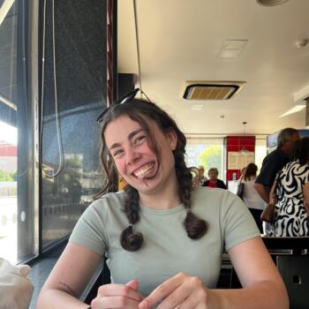 Babysitter Montelavar: Carolina