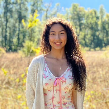 Babysitter in Fullerton: Victoria