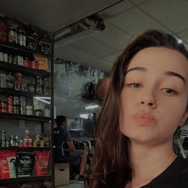 Babysitter in Guadalupe (Rio de Janeiro): Gabriella