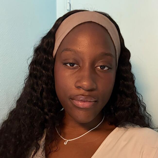 Babysitter in Soisy-sur-Seine: Emmanuella