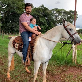 Emprego de babá em Ribeirão Preto: emprego de babá Tiago