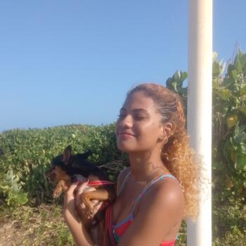 Babysitter in Salvador: Paula