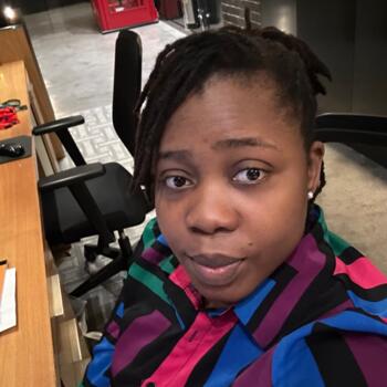 Babysitter στην περιοχή Λίβερπουλ: Oluwadamilola