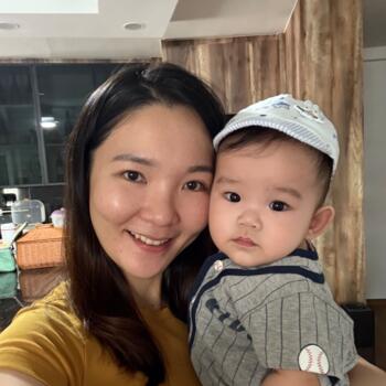 Babysitting job in Singapore Island: babysitting job Kayla