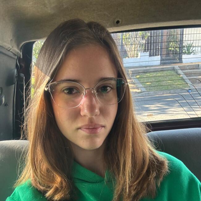 Babysitter in Paraná: Victoria