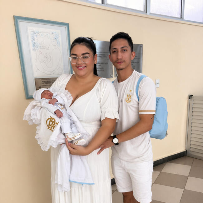 Emprego de babá em Manaus: Juliana