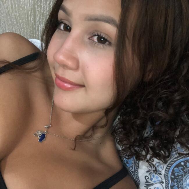 Babá em Tijucas: Hakita