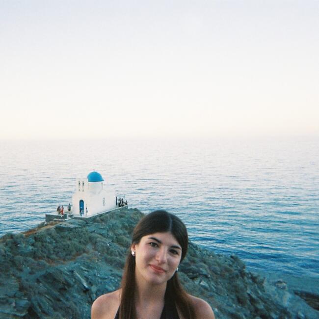 Babysitter in Vrilissia: Micaela