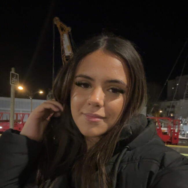 Babysitter in Rosny-sous-Bois: Lyna