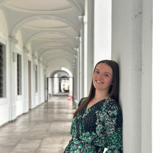 Babysitter in Champs-sur-Marne: Amélie