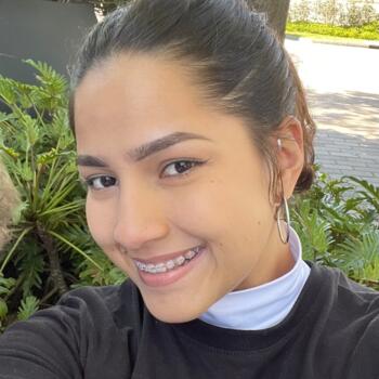Babysitter in Recife: Emanuella