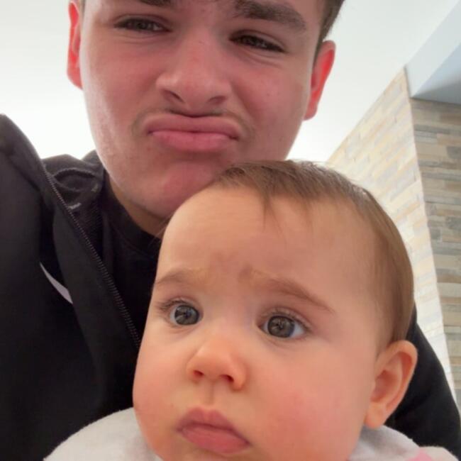 Babysitter in Angers: Daivy