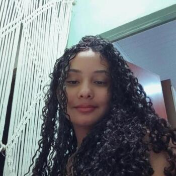 Babysitter in Uberlândia: Juliana