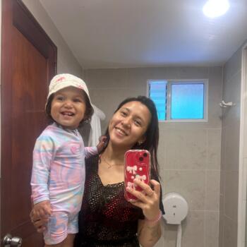 Babysitter Panama City: Nicole