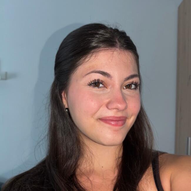 Babysitter in Graz: Isabella