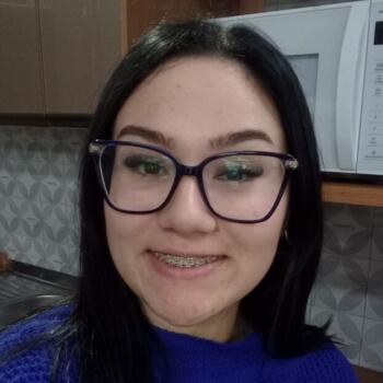 Babysitter in Santa Cruz do Sul: Yasmin