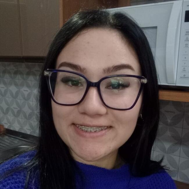 Babysitter in Santa Cruz do Sul: Yasmin