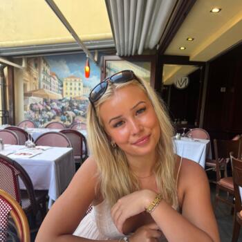 Babysitter in Kongsvinger: Elena