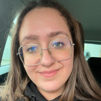 Babysitter in Charleroi: Stephanie