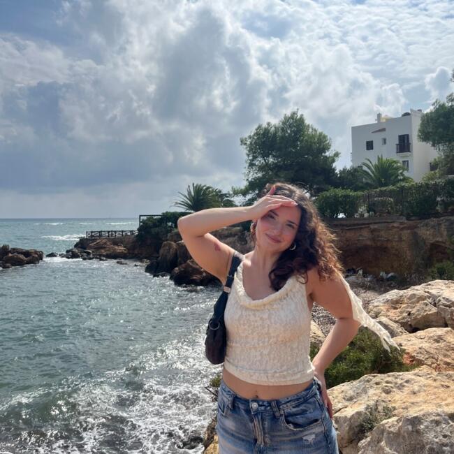 Canguro en Valencia: Simona
