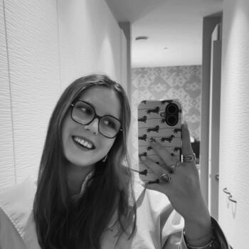 Babysitter in De Haan: Nele
