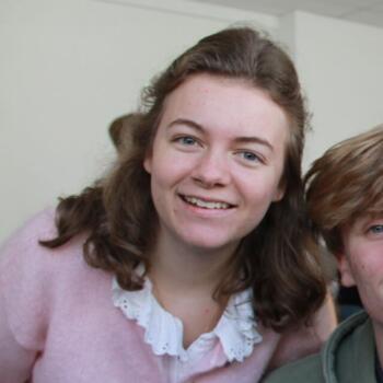 Babysitter in Paris: Agathe