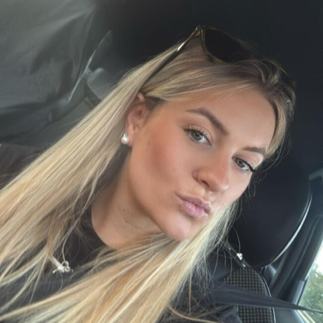 Babysitter in Grimsby: Jessica