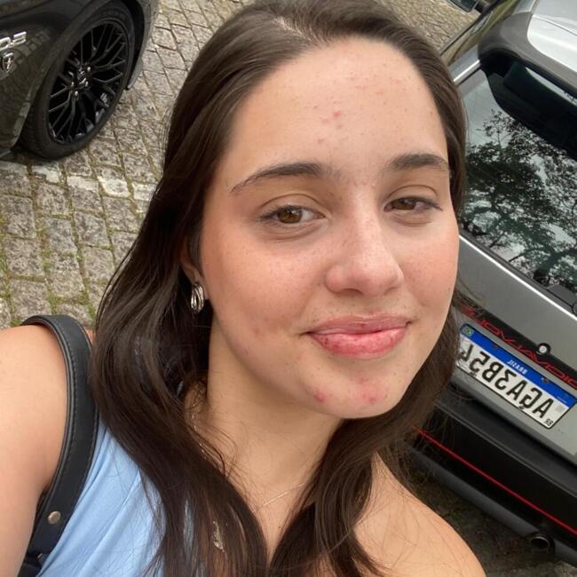 Babysitter in Campo Largo: Ana Luiza