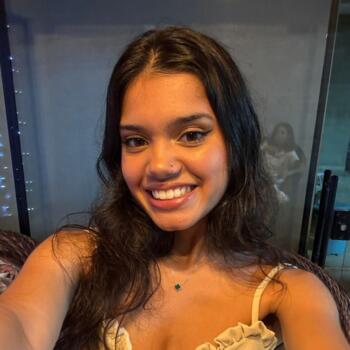 Babysitter in Londrina: Laura