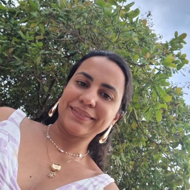 Emprego de babá em Igarassu: Roberta