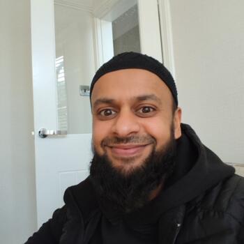 Babysitter in Bradford: Abdur-Rahman